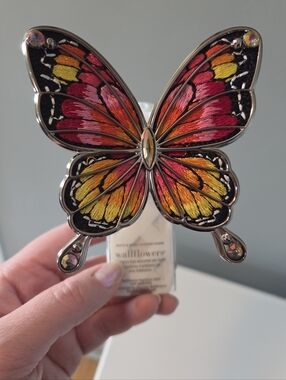 Butterfly Wallflower Fragrance Scent Plug Bath & Body Works
